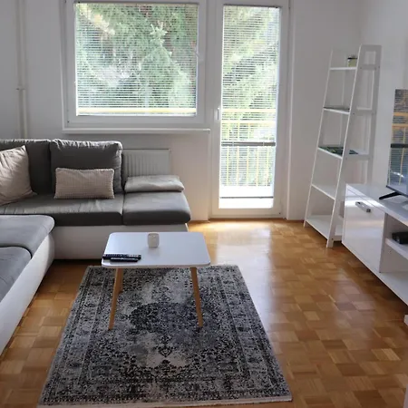 Valis Apartment *